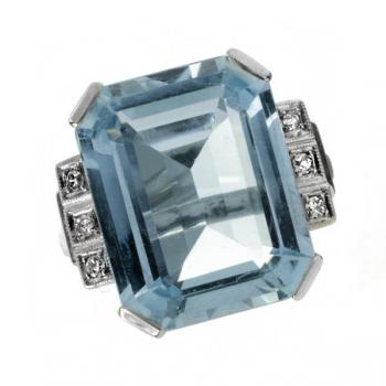 Zlatý prsten s akvamarínem a brilianty Zlatý prsten s akvamarínem a brilianty