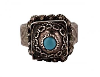 Starý stříbrný arabský prsten s tyrkysem Starý stříbrný arabský prsten s tyrkysem