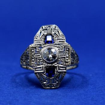 Bílozlatý art deco prsten s briliantem Bílozlatý art deco prsten s briliantem